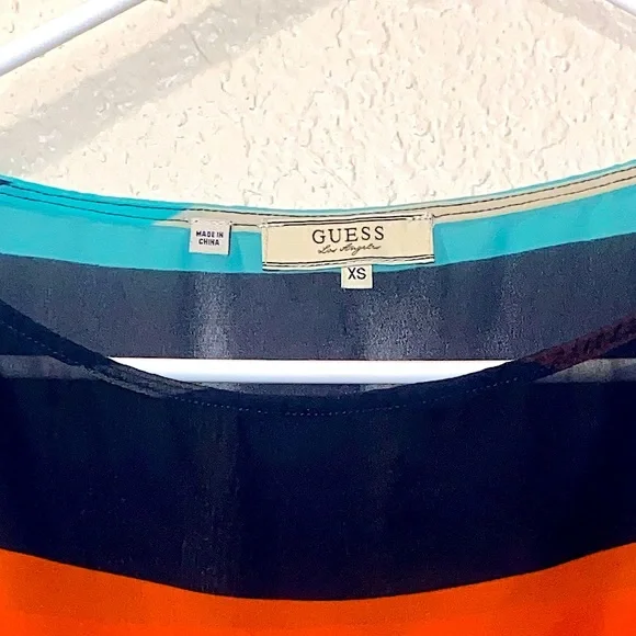 Guess Blouse - Picture 3 of 6